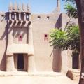 Heavenly Mud: Architecture and Magic in Mali (2003)