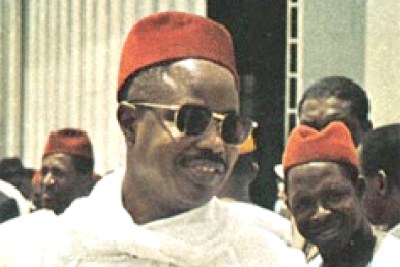 L'ancien président camerounais, Ahmadou Ahidjo est enterré au Sénégal