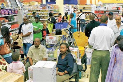 Nairobi shoppers (file photo): Consumers still suffering despite inflation going down.