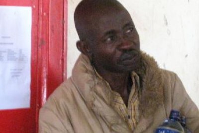 Le journaliste burundais de RFI en swahili, Hassan Ruvakuki, le jeudi 5 janvier 2012, au tribunal de grande instance de Cankuzo.