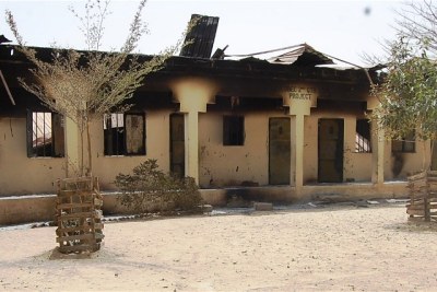 Ecole  brûlée par  Boko Haram en 2013