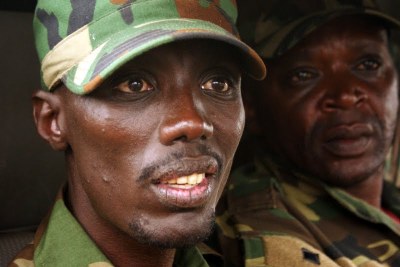 En avant-plan, Sulutani Makenga, le chef de la branche armée de la rébellion du M23 à Goma.