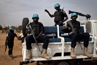 Des Casques bleus de la MINUSMA en patrouille au Mali.