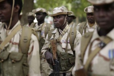 Soldats tchadiens.