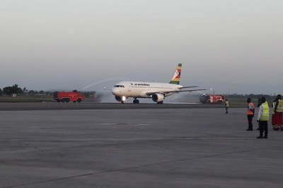 Air Zimbabwe aircraft, Airbus 320 at Julius Nyerere International Airport (JNIA) in Dar es Salaam (file photo).