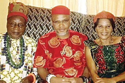 Kanu and his parents in his Abia hometown.