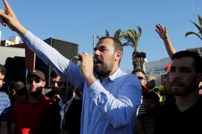 Le leader du mouvement de protestation Nasser Zefzafi lors d'une manifestation à Al Hoceïma le 18 mai 2017, sept mois après le mort d'un vendeur de poisson.