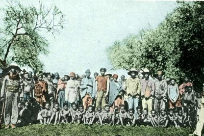 Herero prisoners of war, around 1900.