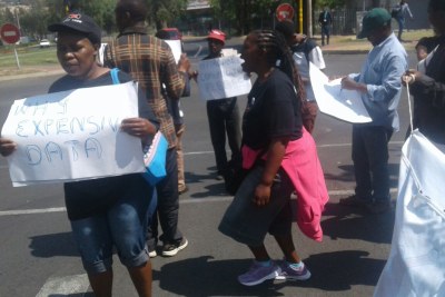 Right2Know protests outside Vodacom, demonstrating against high data and voice call costs.