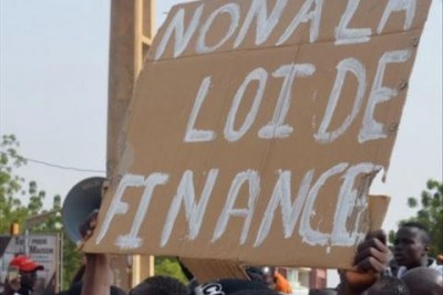 Manifestation contre la loi de finances