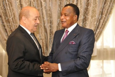 Jean Yves Le Drian en compagnie du président Sassou Nguesso