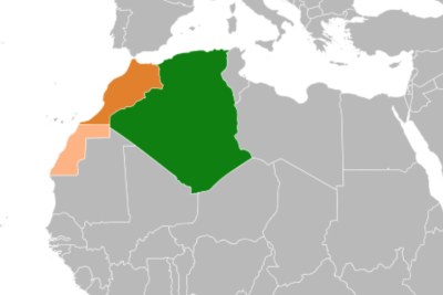 Une carte montrant l'emplacement de l'Algérie (vert), du Maroc (orange) et du Sahara occidental (orange plus clair).
