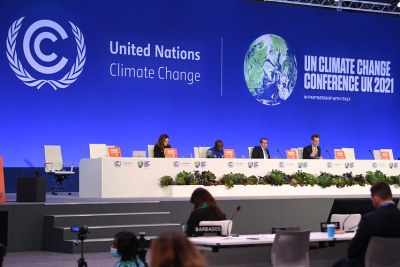 Tanya Steele, Joseph Itongwa, Espen Barth Eide et Jim Andrew lors de l'événement FACT à la COP26 le 6 novembre 2021 à la SEC, Glasgow.