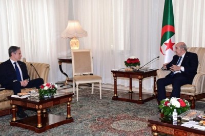 Le président de la République, M. Abdelmadjid Tebboune a reçu, mercredi à Alger, le Secrétaire d'Etat américain, M. Antony Blinken.