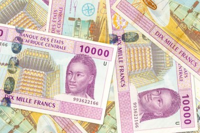 Le franc CFA est une monnaie de plus en plus décriée car elle est devenue pour certains le symbole d’un néocolonialisme français.
