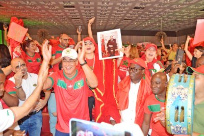 La qualification historique du Maroc en demi-finale de Coupe de Monde célébrée à Abidjan