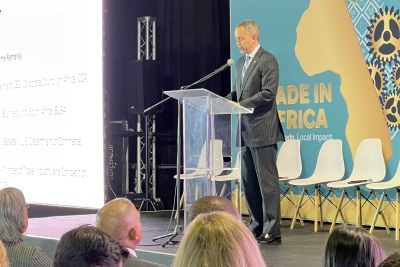 U.S. Deputy Secretary of Commerce Don Graves opening the AGOA Private Sector Forum in Johannesburg.
